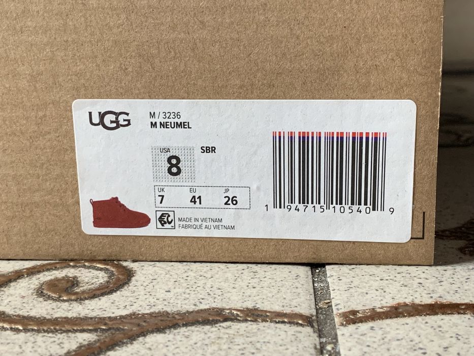 Ботинки UGG красные оригинал 41 размер