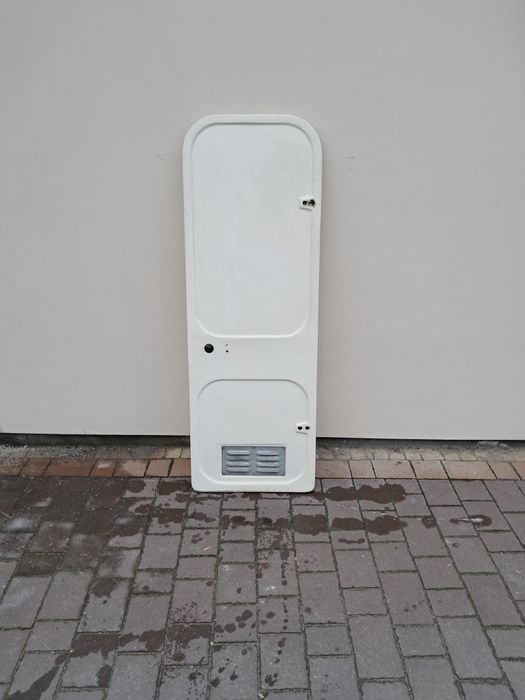 Drzwi daszek bakista części do przyczepy kempingowej Niewiadów N126bce