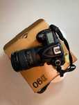 Nikon D90 com lente Nikon VR 18-200 mm- 24448 disparos.