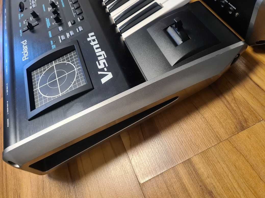 Roland V-Synth V.2