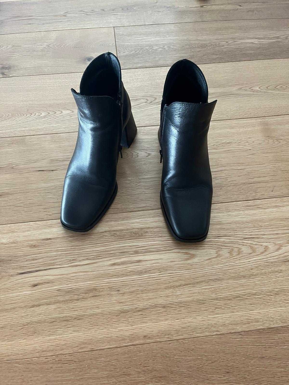 Botins pretas Seaside tamanho 37 excelentes