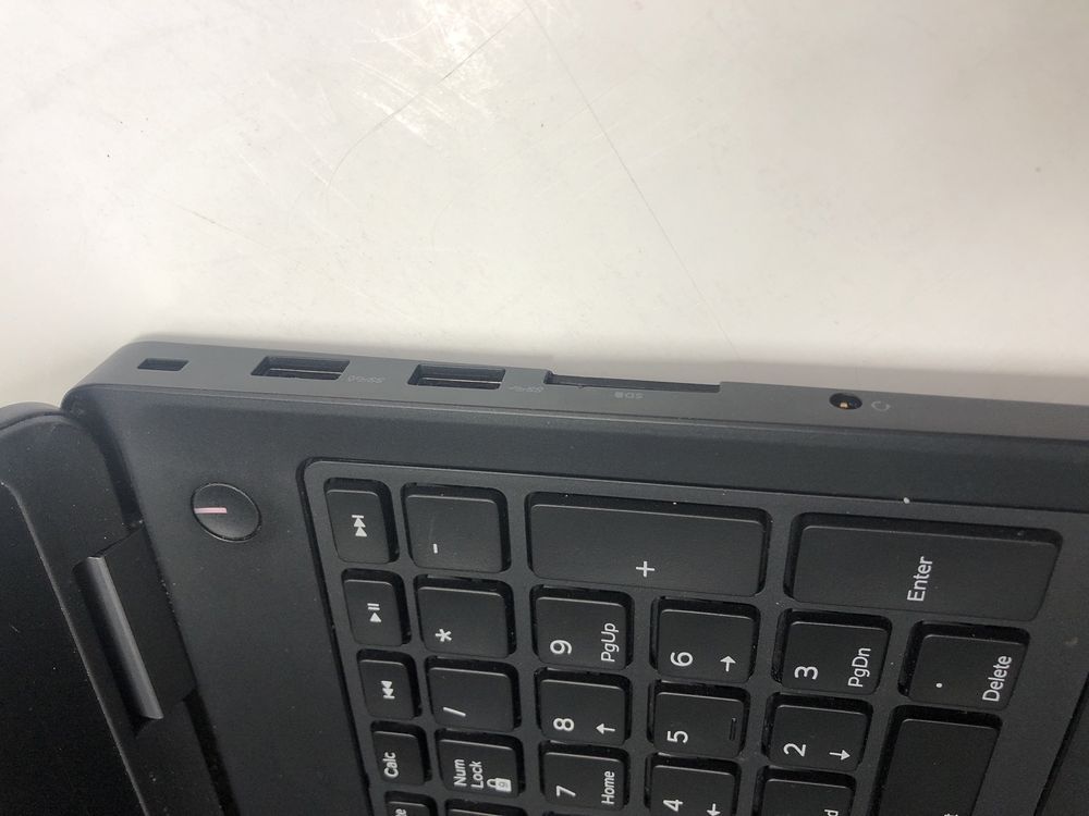 Перевірена часом модель  15.6" матова Dell latitude E5570 i5  Win 10