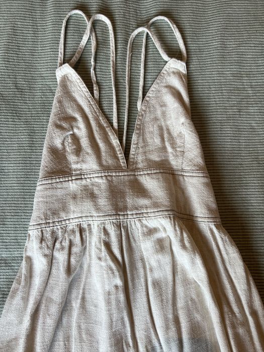Vestido longo beje