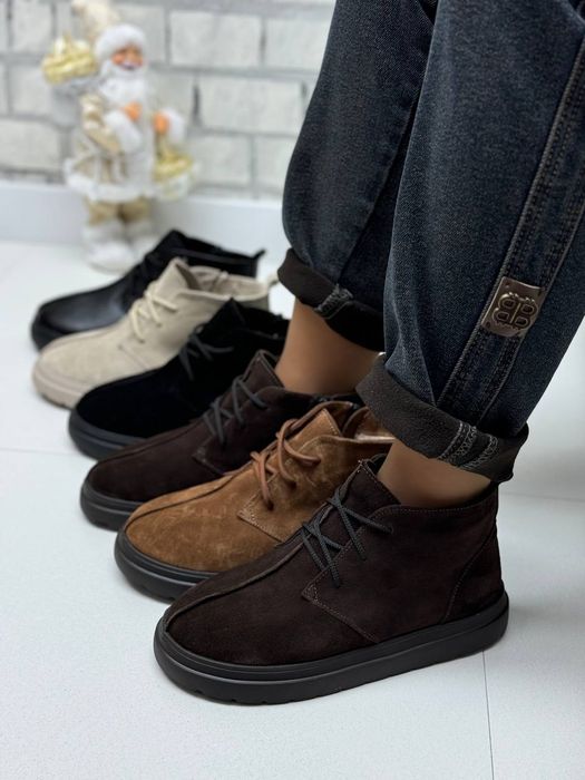 Жіночі шкіряні зимові анатомічні черевики в кольорах