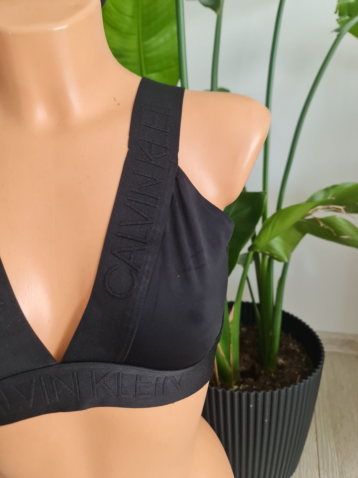 Calvin Klein Góra stroju kąpielowego rozmiar M