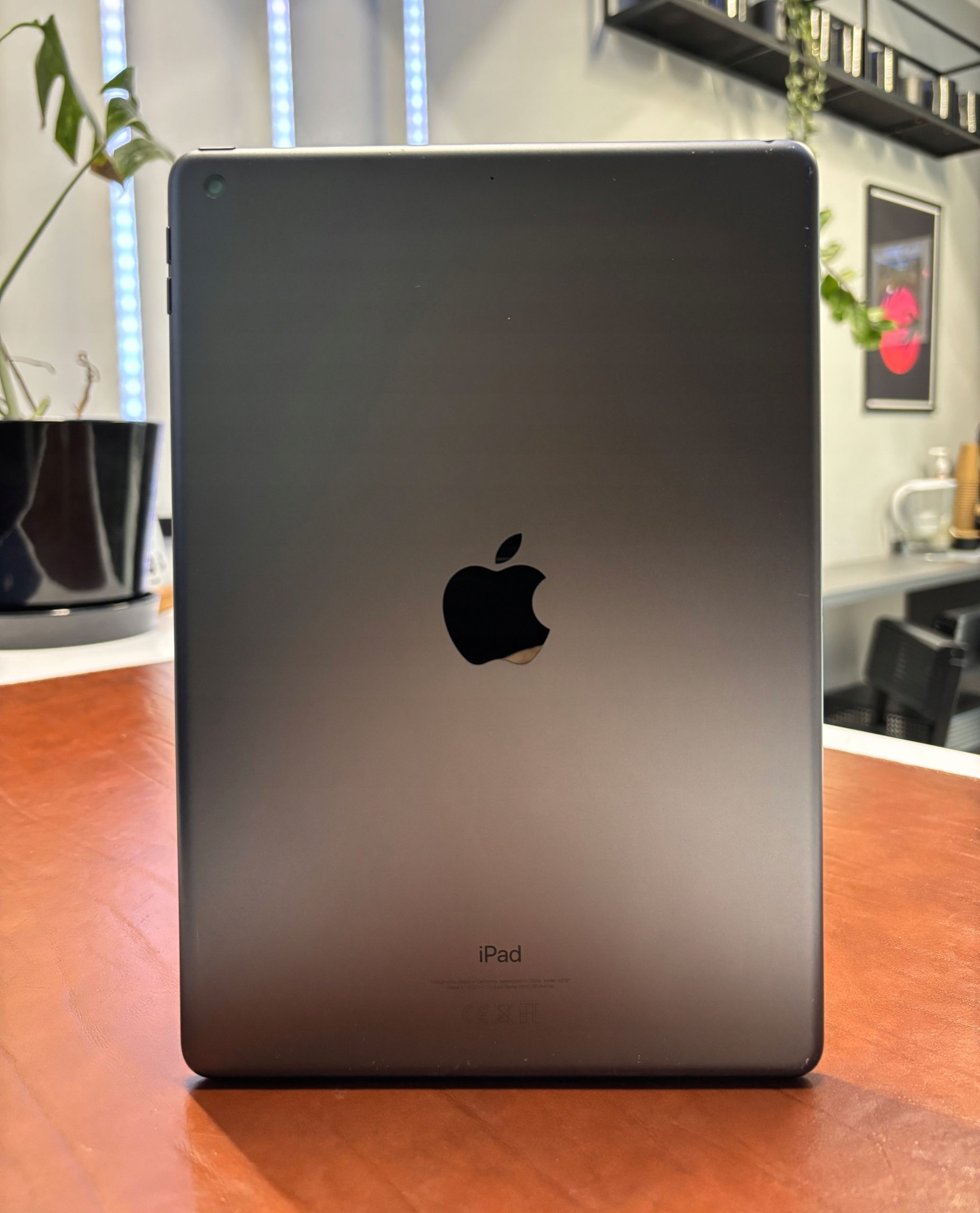 Tablet Apple iPad 7 Generacji A2197 10,2" 2 GB / 32 GB WIFI Space Gray