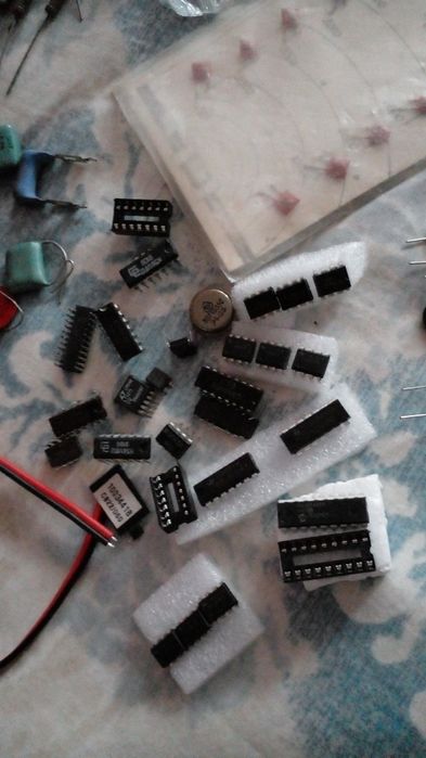 Радіодеталі різні нові