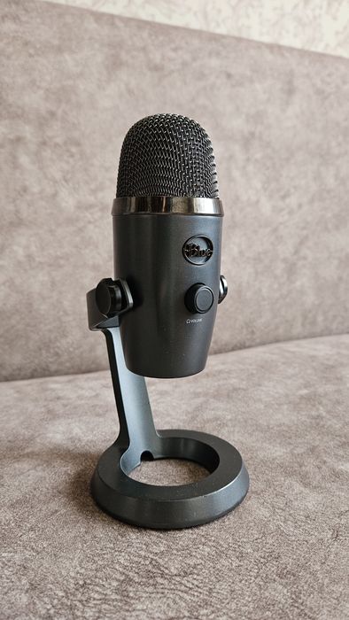 Продаю мікрофон Blue Yeti Nano