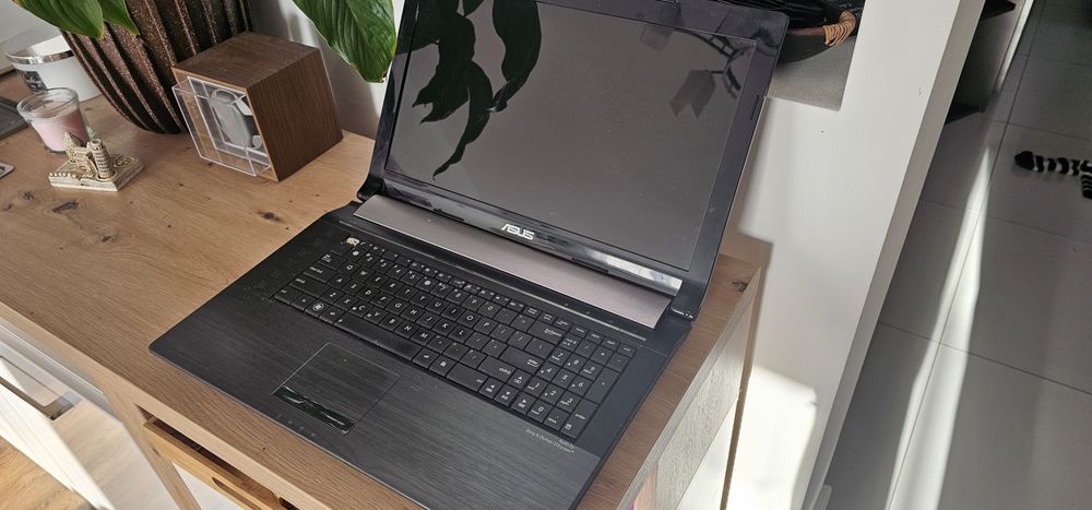 Laptop Asus N73SV
