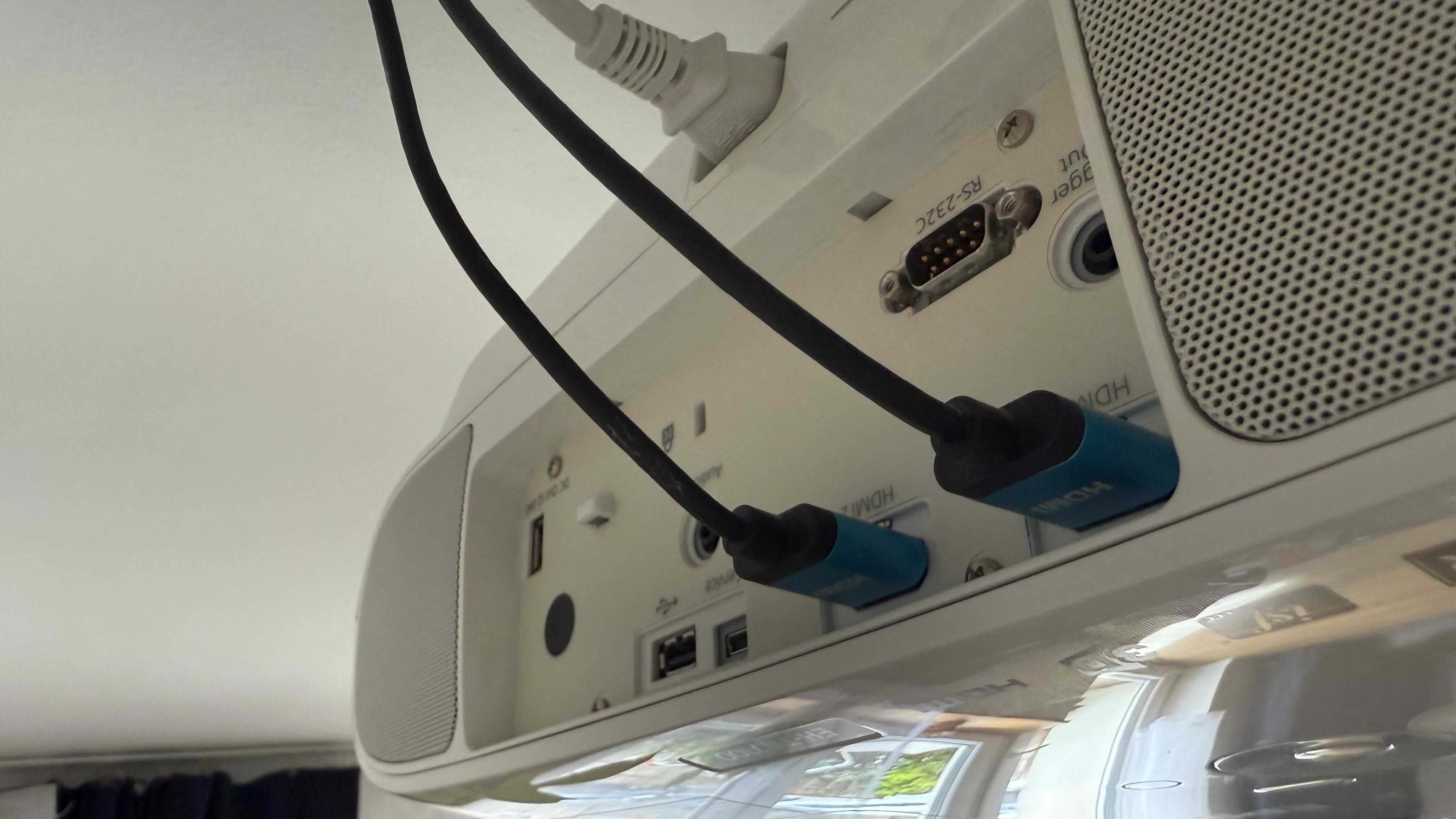 Projektor Epson EH-TW7100 4K PRO-UHD | Świetny stan | Uchwyt sufitowy