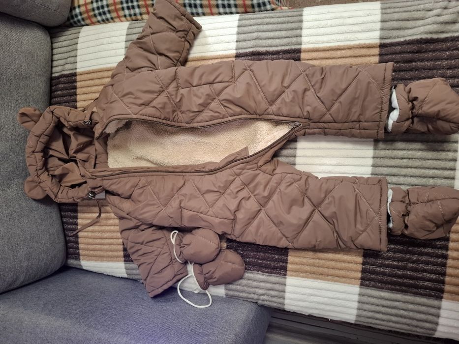 Дитячий зимовий комбінезон цільний, розмір 74см