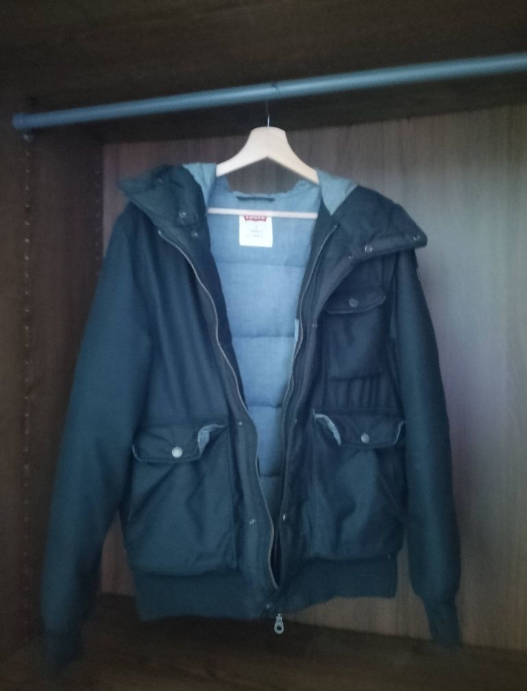 Kurtka.. Levi's.