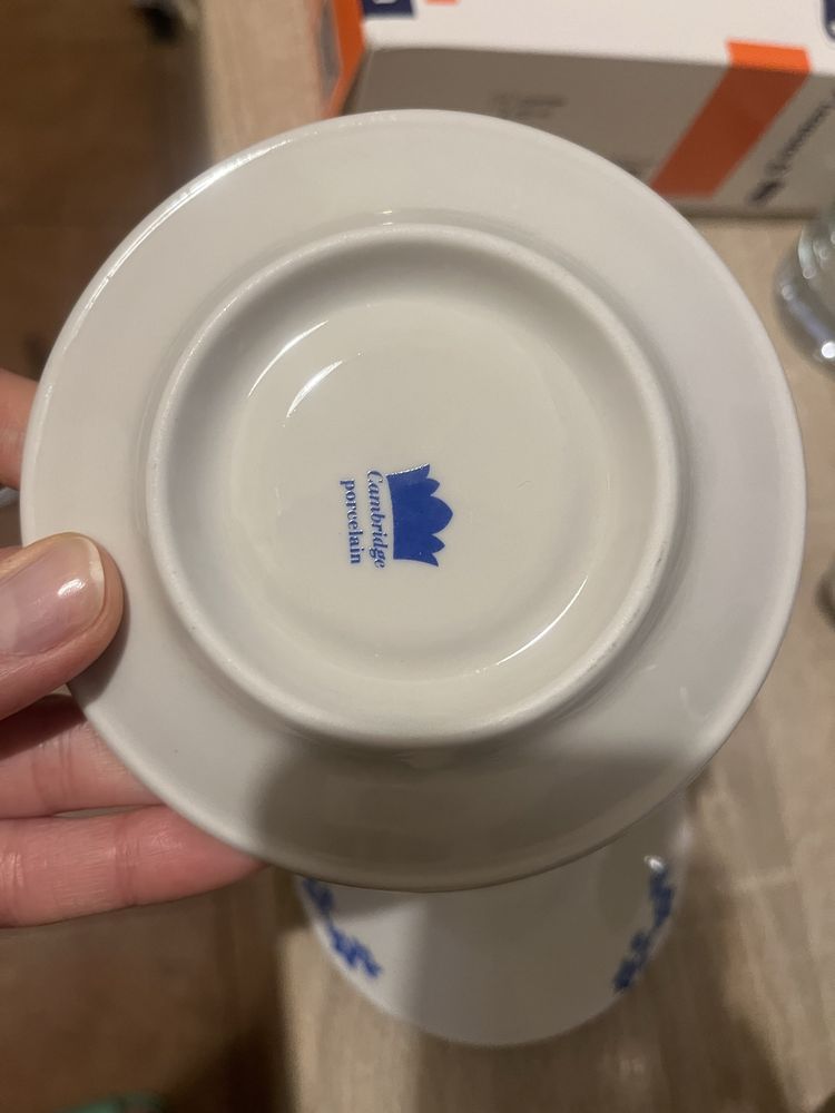 Dwa talerzyki Cambridge Porcelain oryginał niebieskie kwiaty