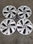 Felgi aluminiower r  17  NOWE volkswagen Golf 8  5 x 112