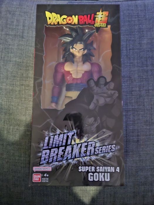 Dragon Ball Limit Breaker Series Super Saiyan 4 Goku