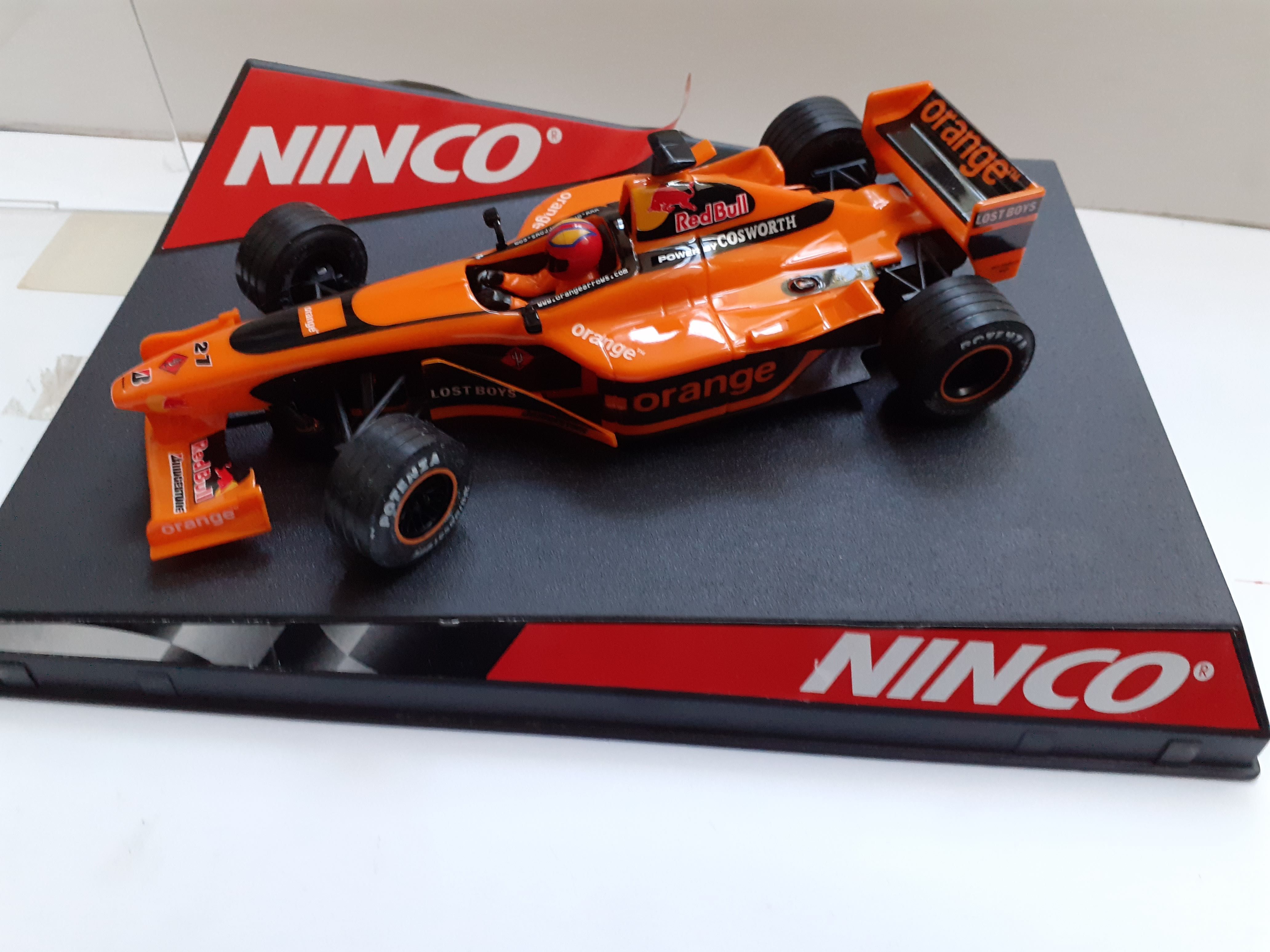 Slot car NINCO F1 novo