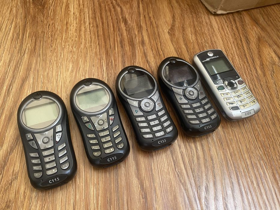 Телефон для коллекции Motorola c115, c118, c123 и c139