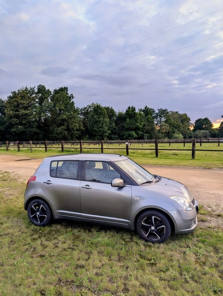Suzuki Swift mk6 2005 1.3 92KM 5d