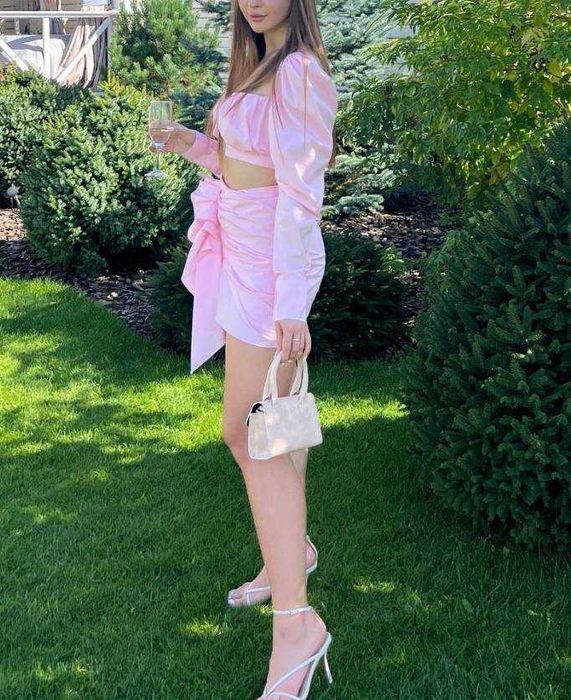 Рожевий костюм Cher17