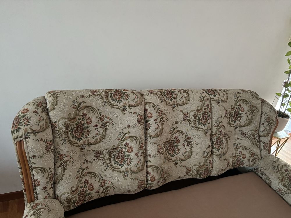 Sofa i 5 krzeseł
