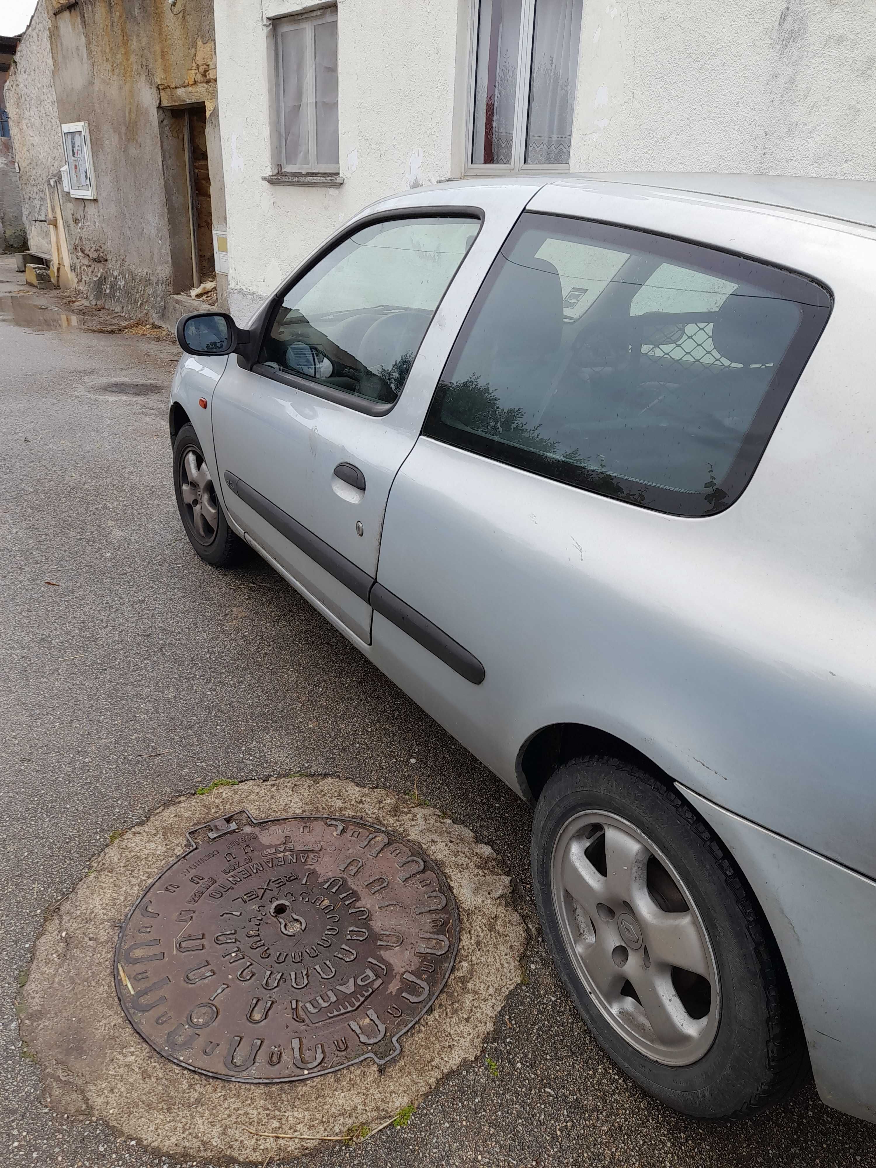 Renault clio comercial