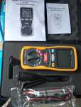 Miernik rezystancji izolacji ST-5500 CAT 3 1000V