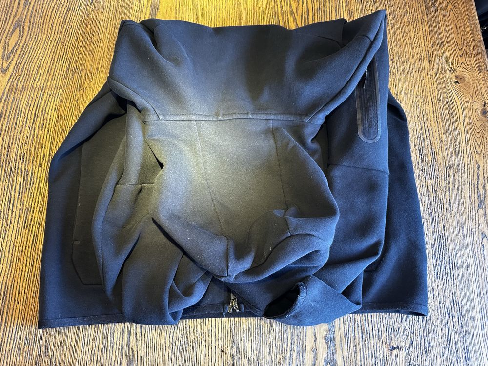 Nike czarny tech fleece L