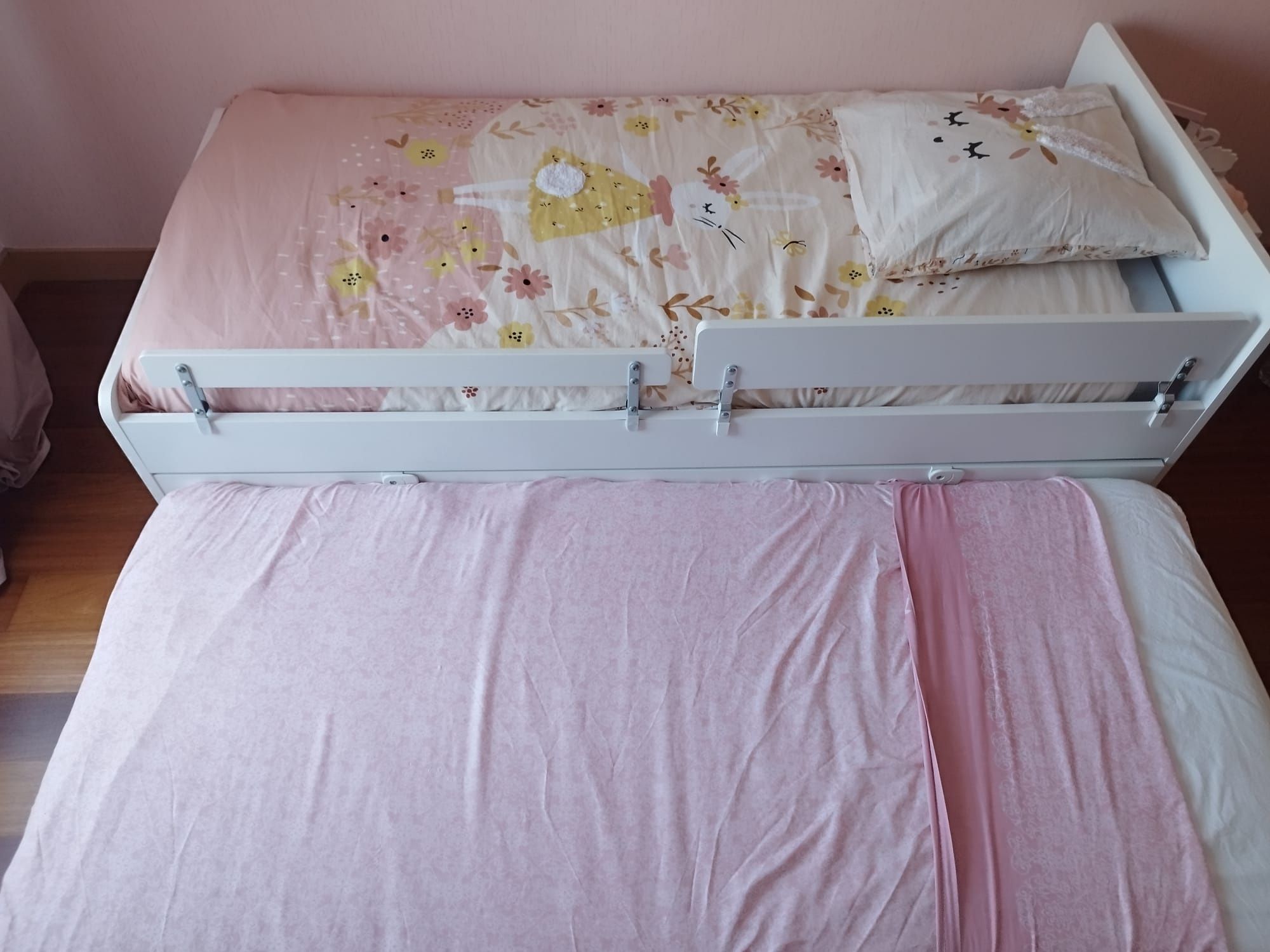 Cama-gaveta com 1 colchão