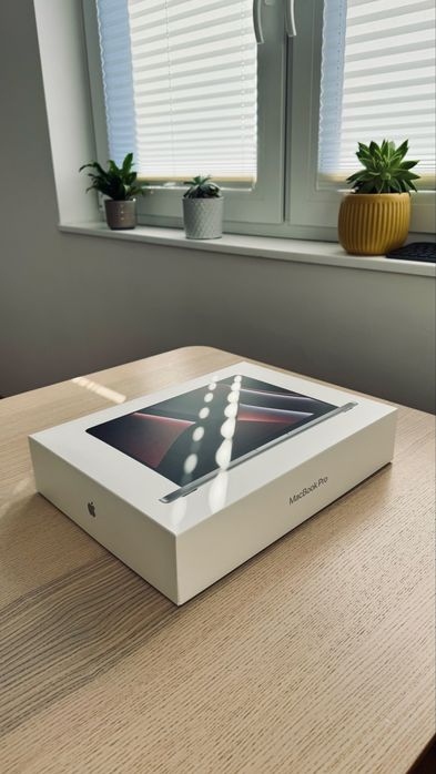 Nowy MacBook Pro 14” M2 Pro 16GB/1TB SSD, zaplombowany kupiony 07.2024