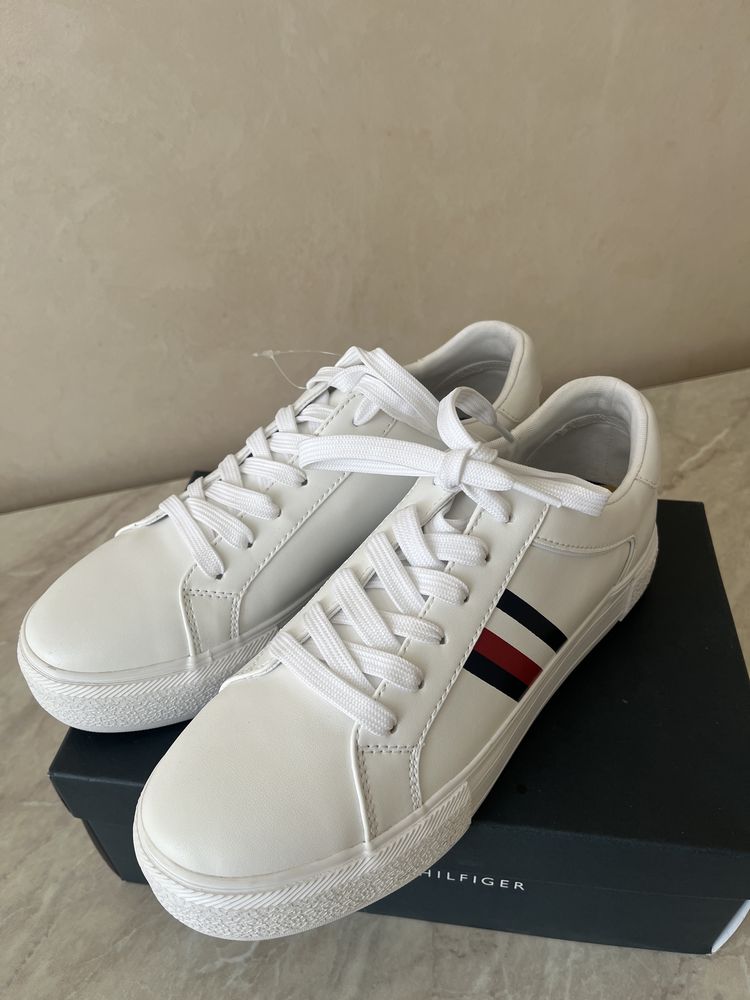 Красовки (кеди) Tommy Hilfiger модель TWELVIE-C