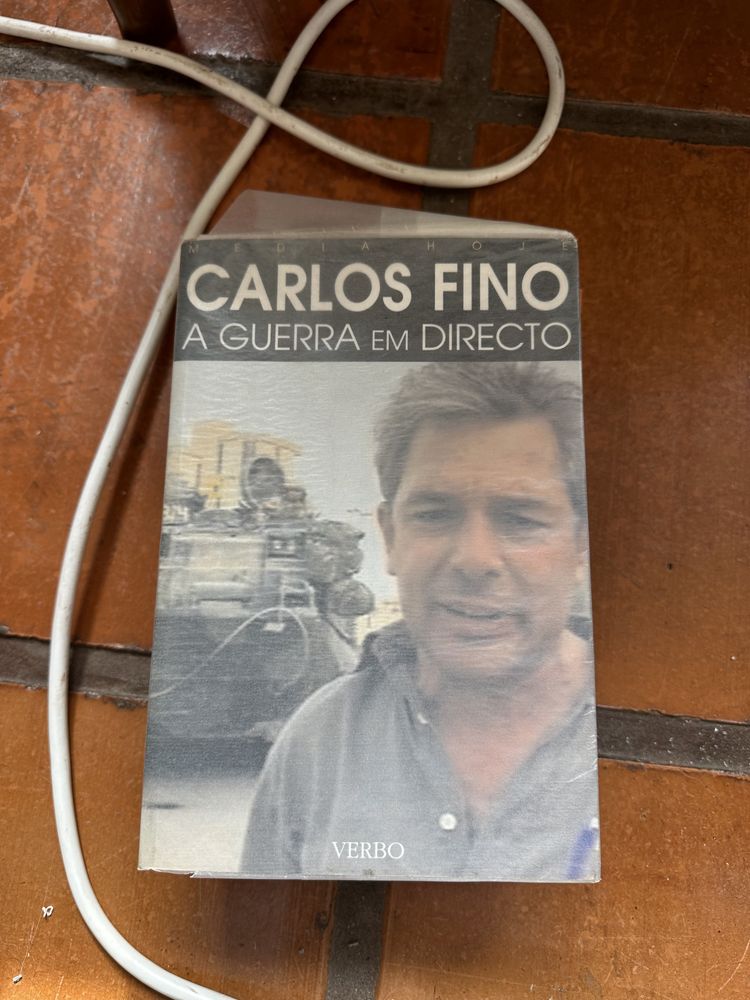 livro A Guerra em Directo de Carlos Fino.