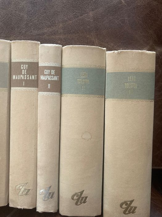 8 livros do Círculo de Leitores