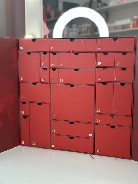 В НАЯВНОСТІ! LookFantastic advent calendar адвент календар