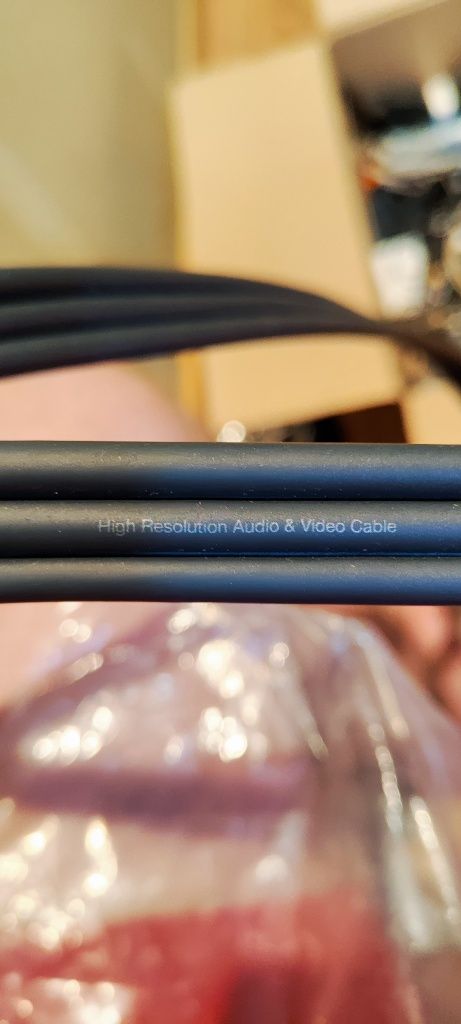 Кабель THOMSON 3 RCA * 3 RCA 1,5m. Made in France