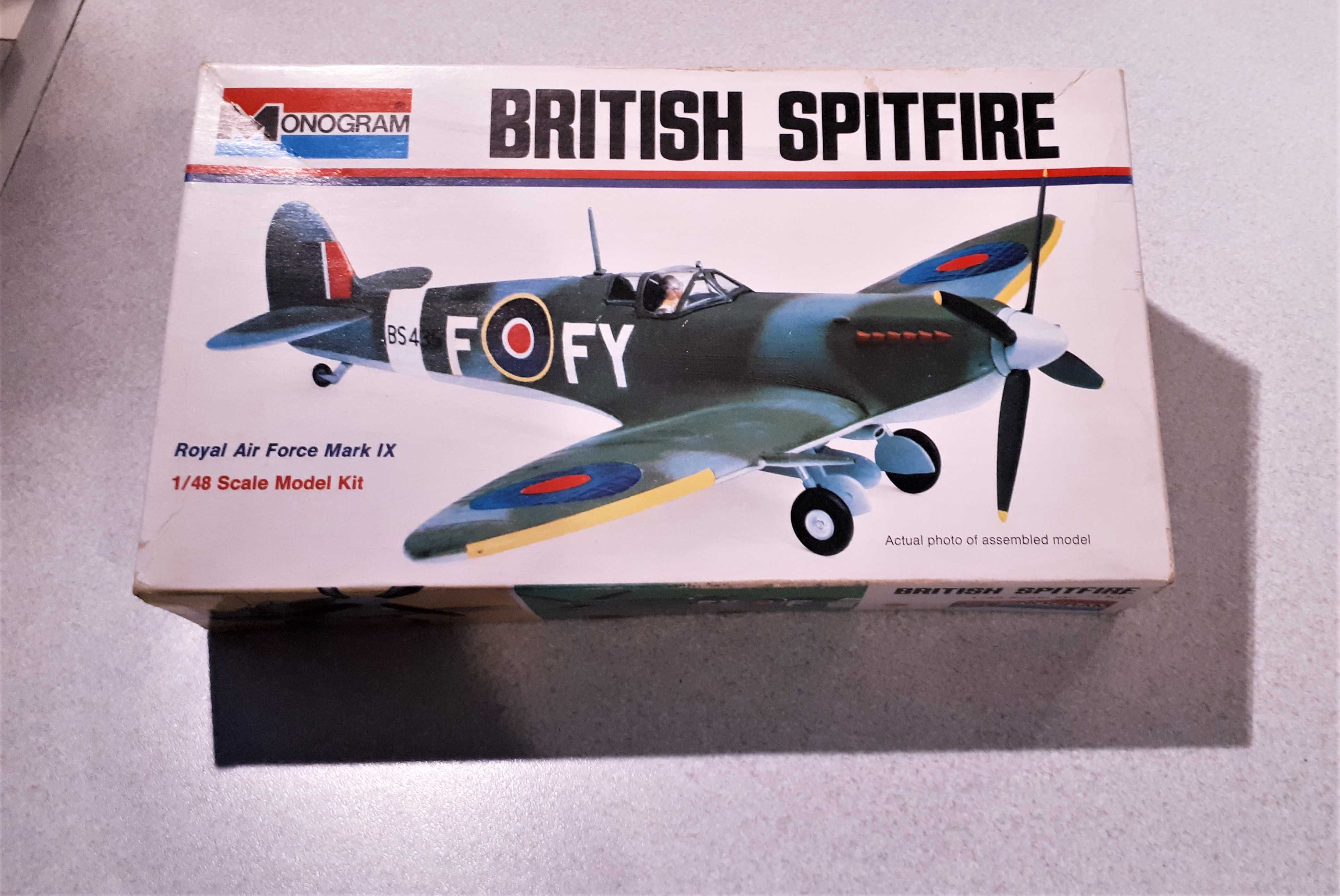 model samolotu British Spitfire Monogram 1:48 vintage