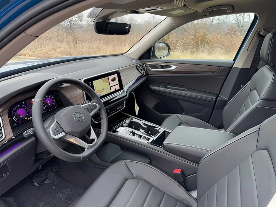 Volkswagen Atlas      2025