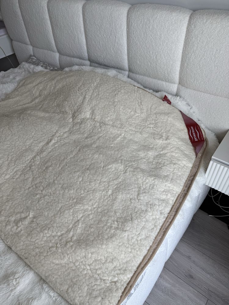 Koc z wełny owczej
