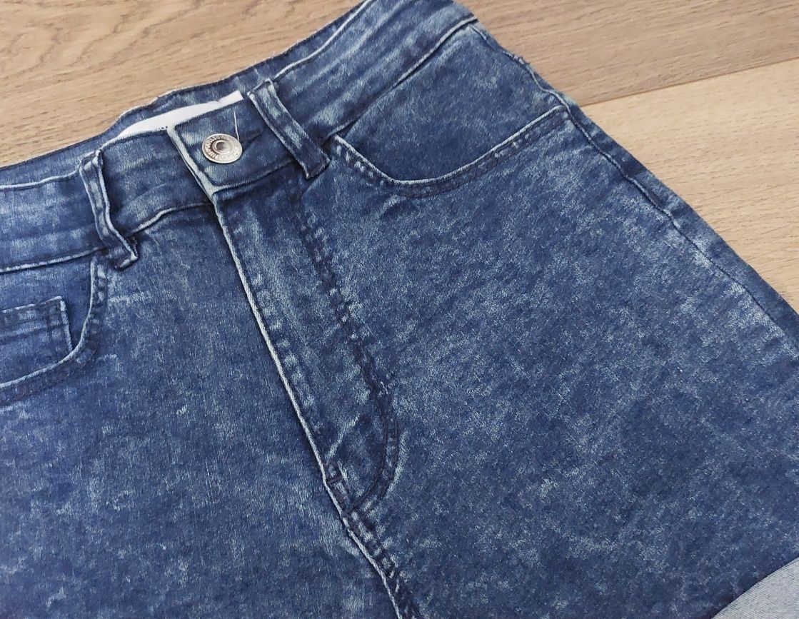 spodenki krótkie sinsay rozm 34 (xs) ciemne niebieskie jeans %