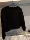 Czarna bluza krótka crop top xs shein
