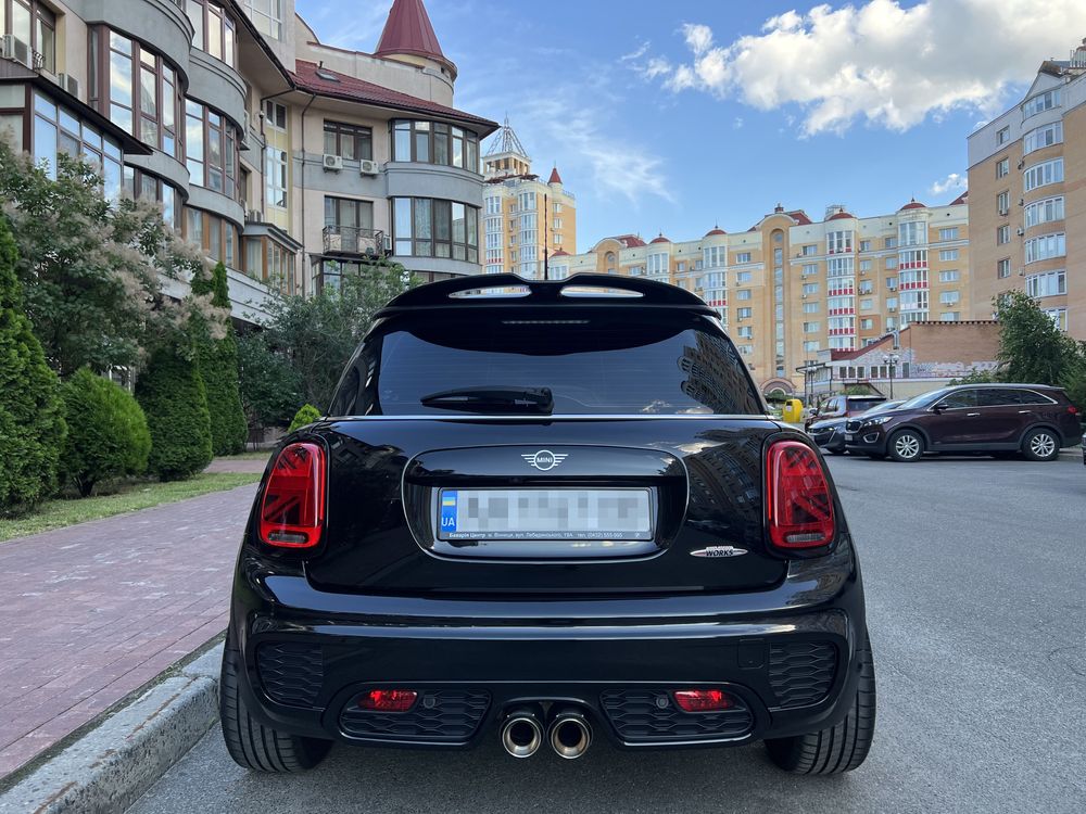 Mini JCW официал 2019