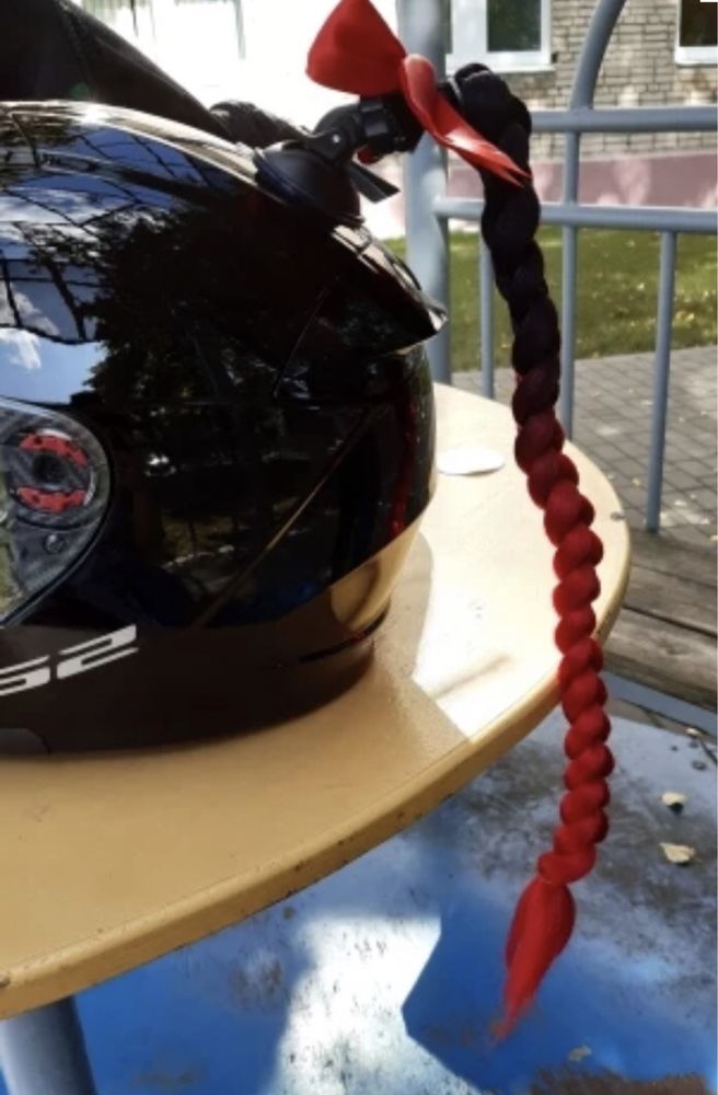 Warkocz na kask ombre czarno czerwony