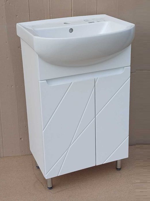 Новый объемный умывальник + тумба оригинальной серии. Комплект в ванну