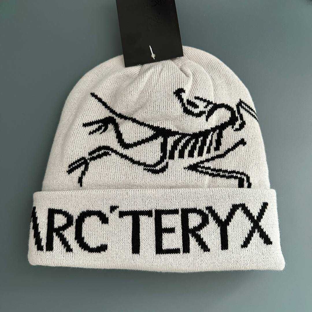 Шапка Arcteryx...