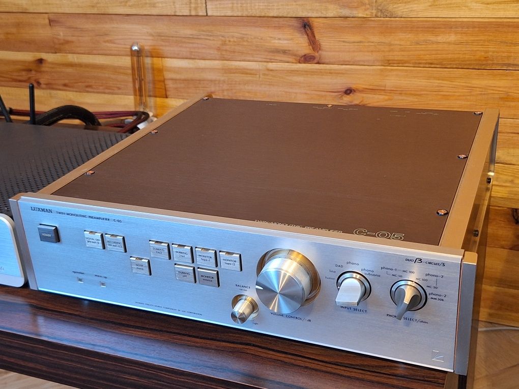 Accuphase Luxman  05  Technics Sansui  Atoll Marantz