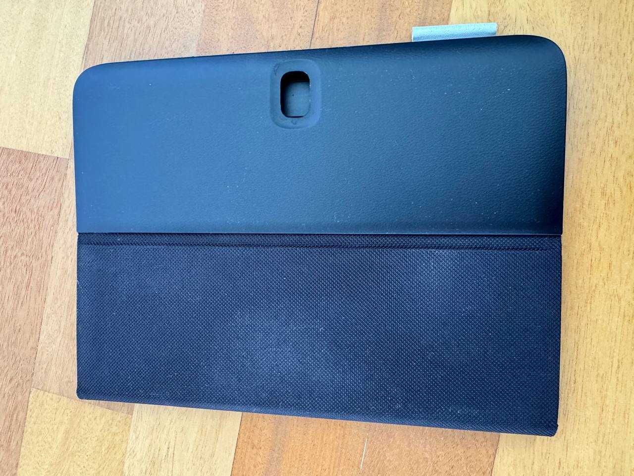 Ochronne Etui z Bluetooth Klawiaturą