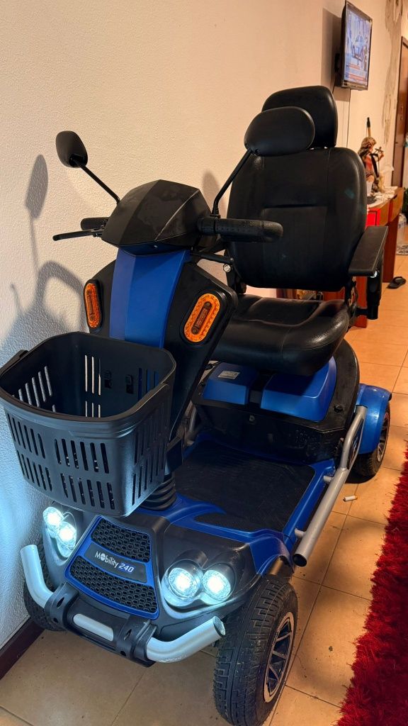 Scooter ortopedica para mobilidade reduzida agora