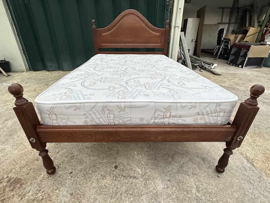 Cama solteiro + colchão incluido