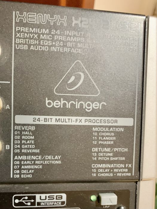 Mikser Behringer Xenyx X2442USB mixer analogowy