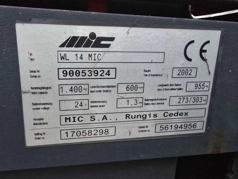 Wózek elektryczny paletowy