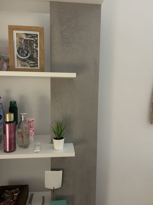 Estante branca c/ promenor cinzento